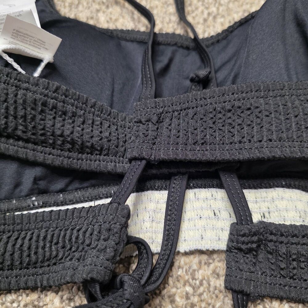 NWT Cupshe Two Piece Swimsuit Size Medium Black Bikini Activewear Pool Beach - Picture 7 of 8